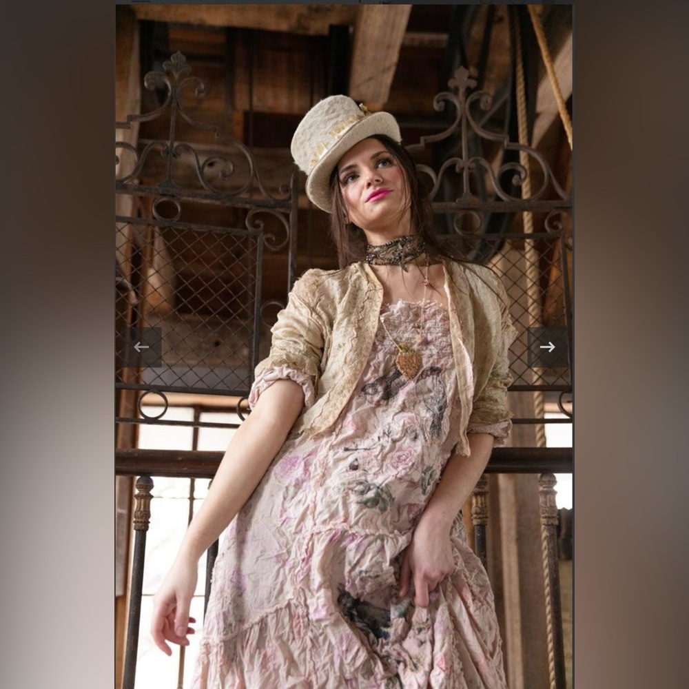 Beautiful Magnolia Pearl Floral Helenia Dress in Cupid Rose